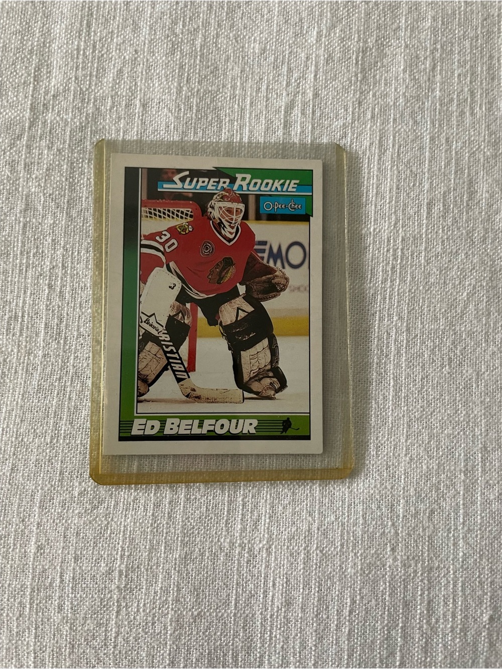 Ed Belfour Super Rookie Hockey Card - Chicago Blackhawks Red/Black